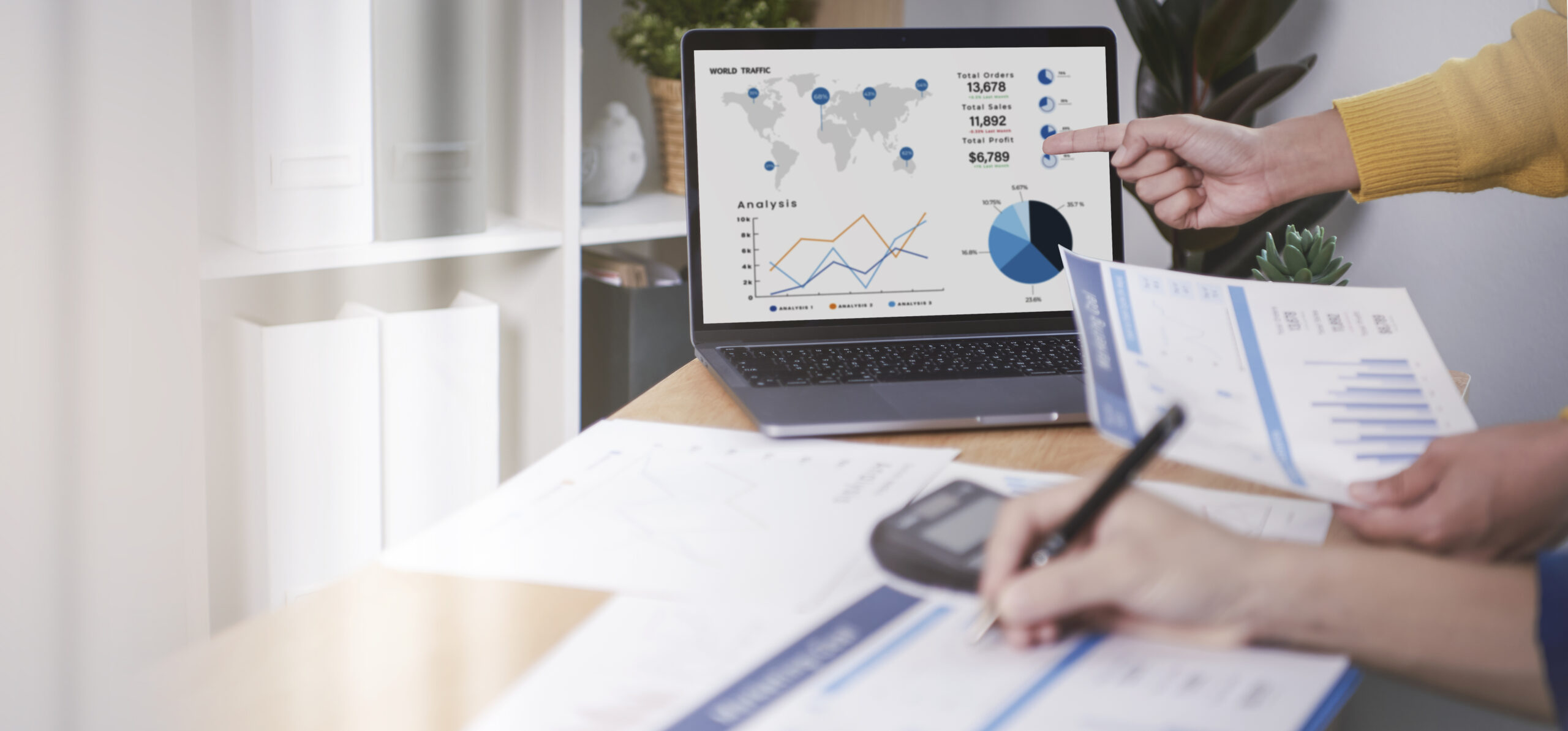 Business people meeting plan analysis graph